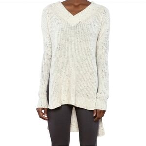 𝅺elan Hi/Low Vneck Sweater NWOT